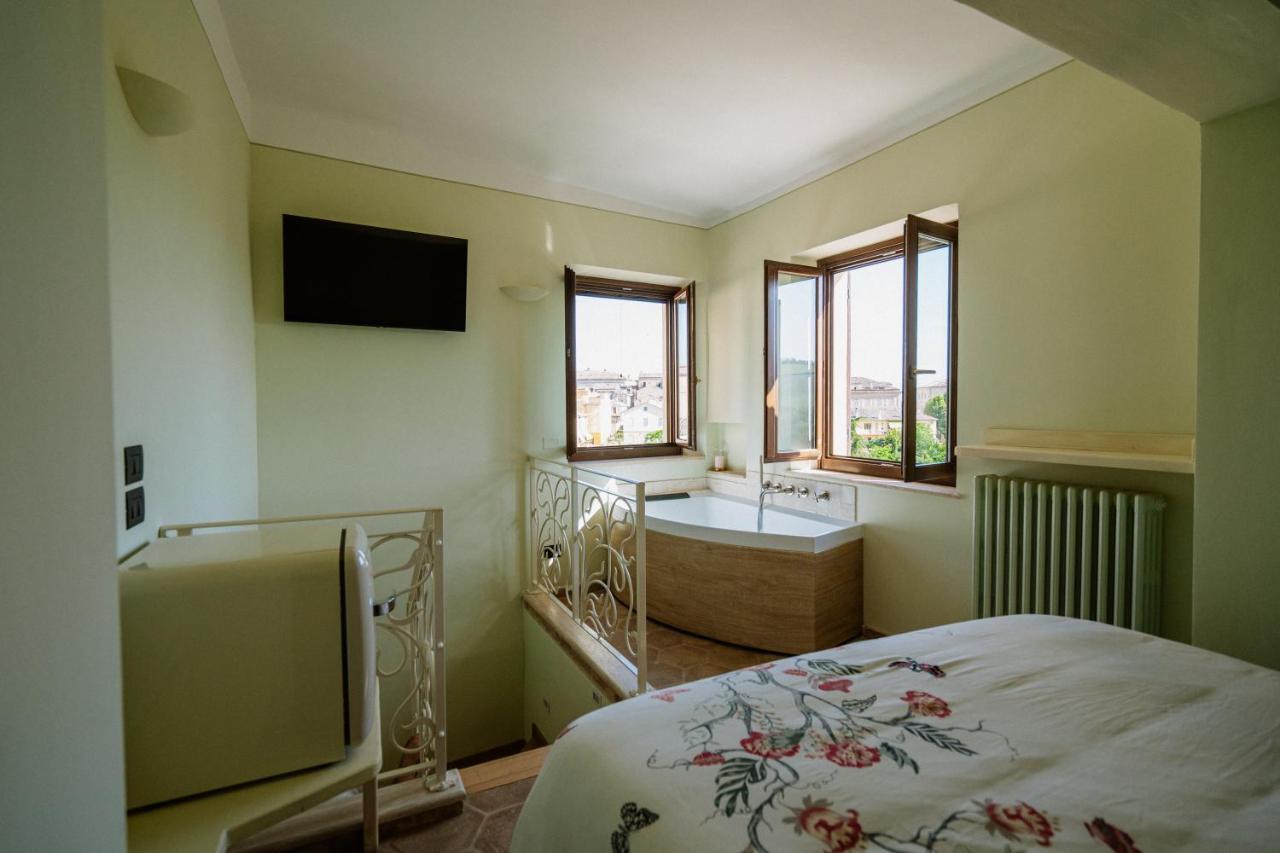 La Casa Delle Api Bed and Breakfast Offida Buitenkant foto