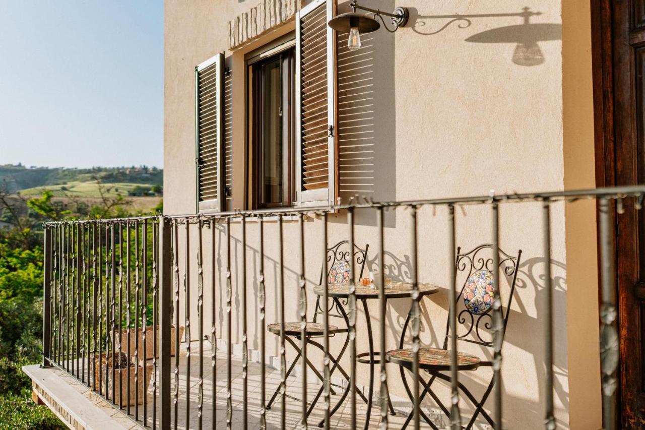La Casa Delle Api Bed and Breakfast Offida Buitenkant foto
