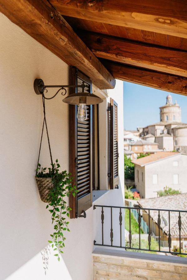 La Casa Delle Api Bed and Breakfast Offida Buitenkant foto
