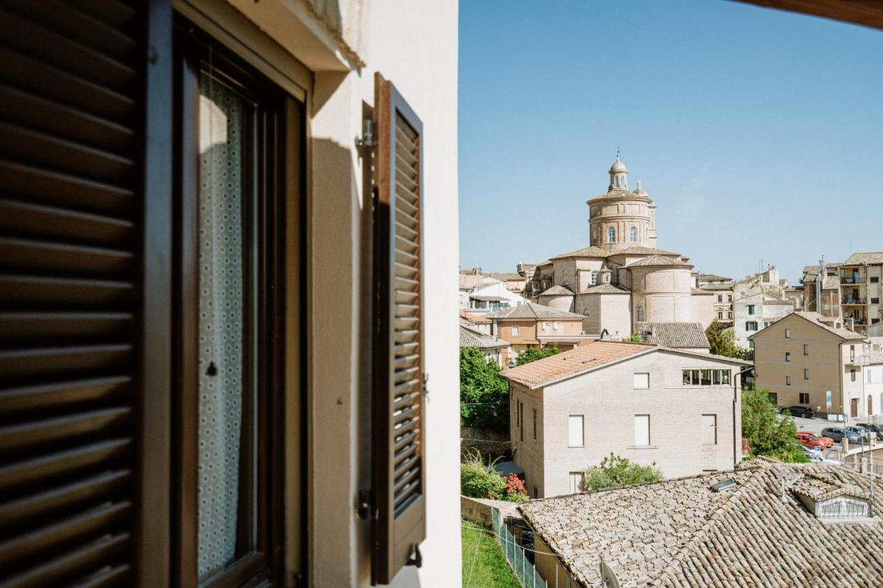 La Casa Delle Api Bed and Breakfast Offida Buitenkant foto